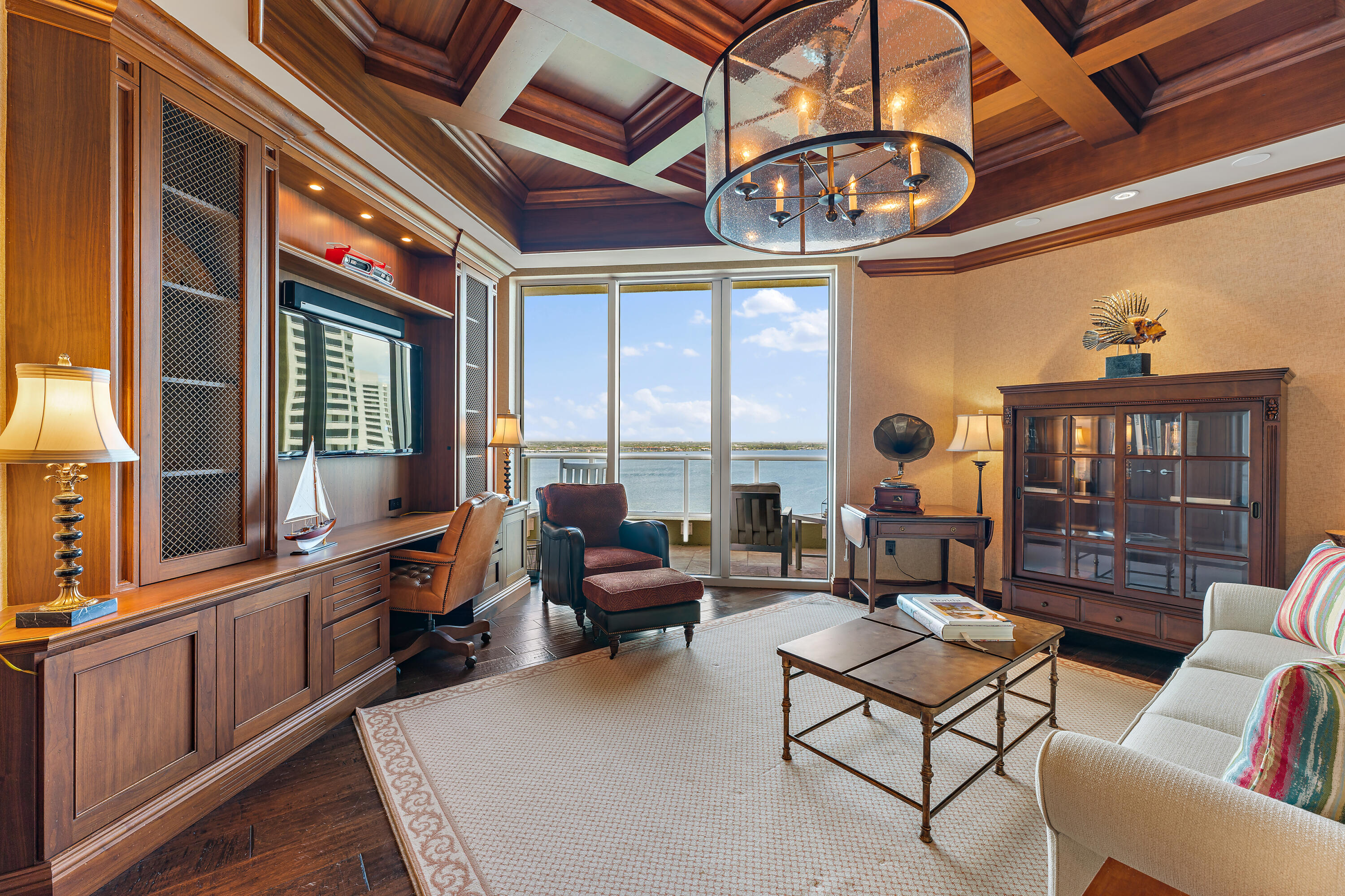 OCEAN'S EDGE - Residential