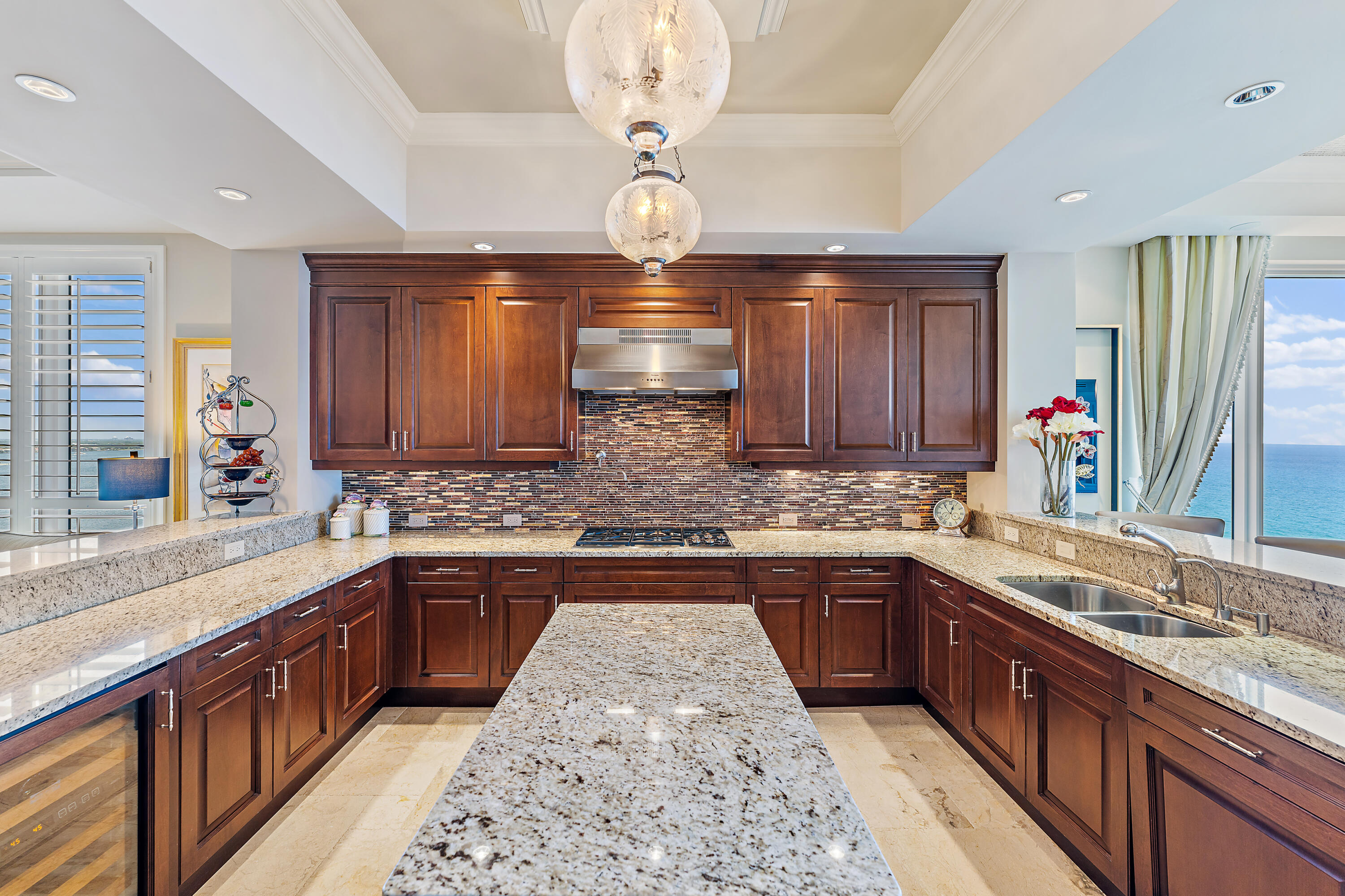 OCEAN'S EDGE - Residential