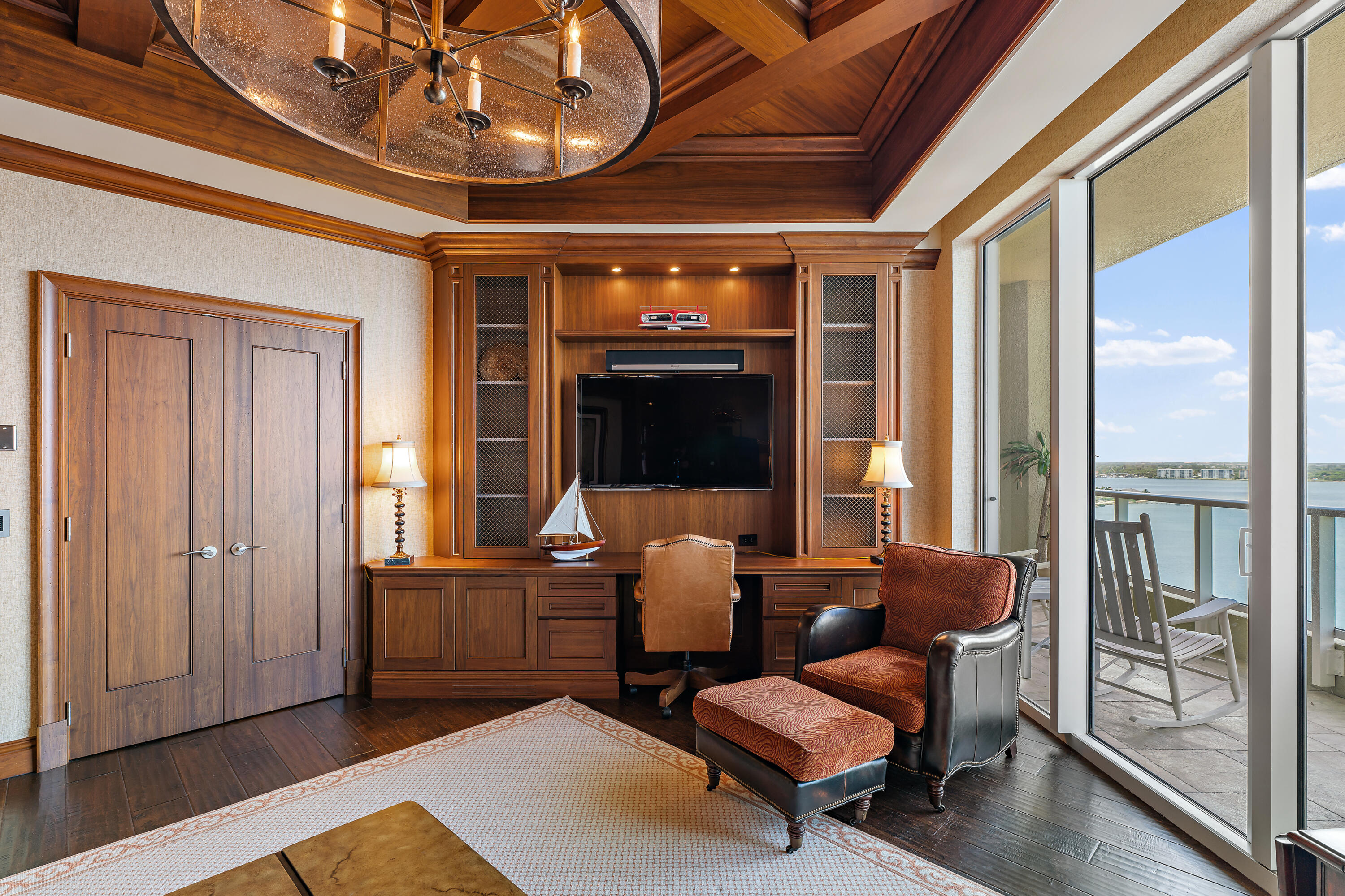 OCEAN'S EDGE - Residential