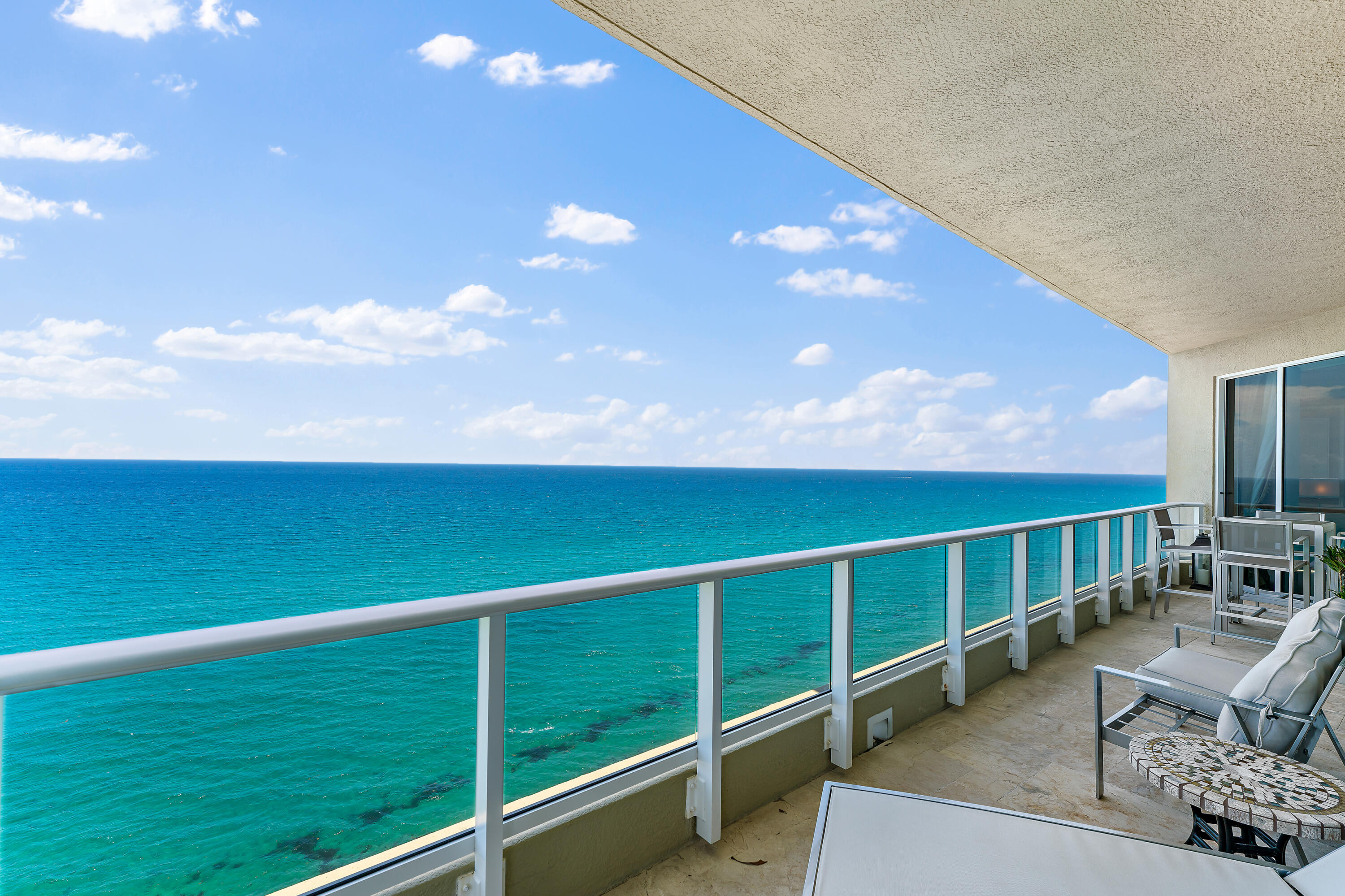 OCEAN'S EDGE - Residential