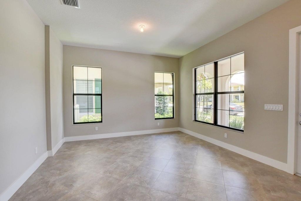 Photo of 2094 Dickens Terrace, Palm Beach Gardens, FL 33418 (MLS # R10994025)