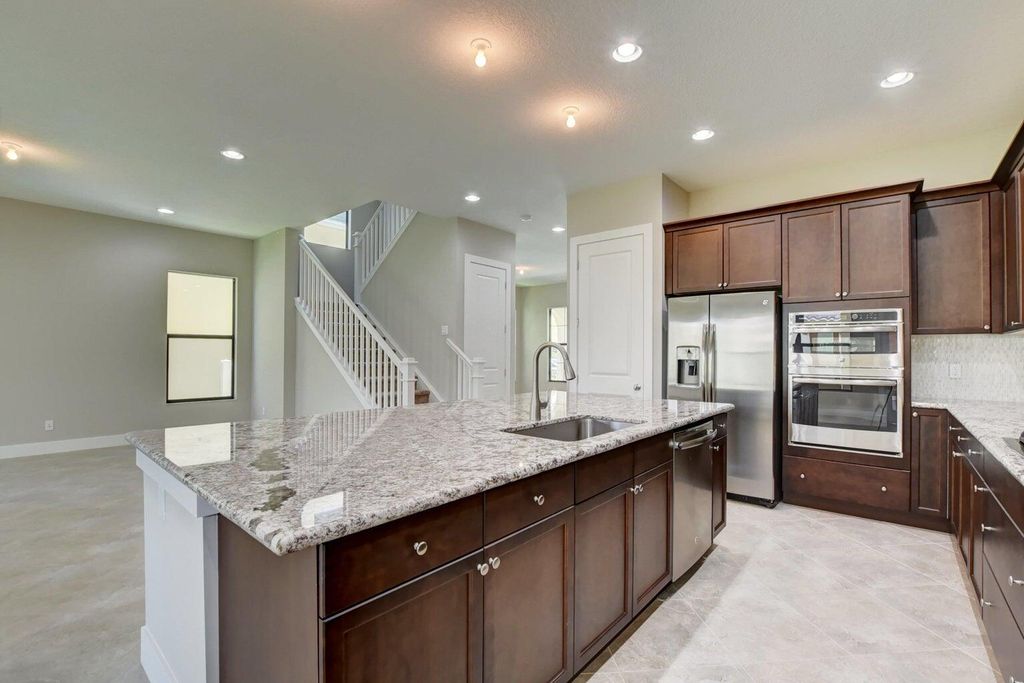 Photo of 2094 Dickens Terrace, Palm Beach Gardens, FL 33418 (MLS # R10994025)