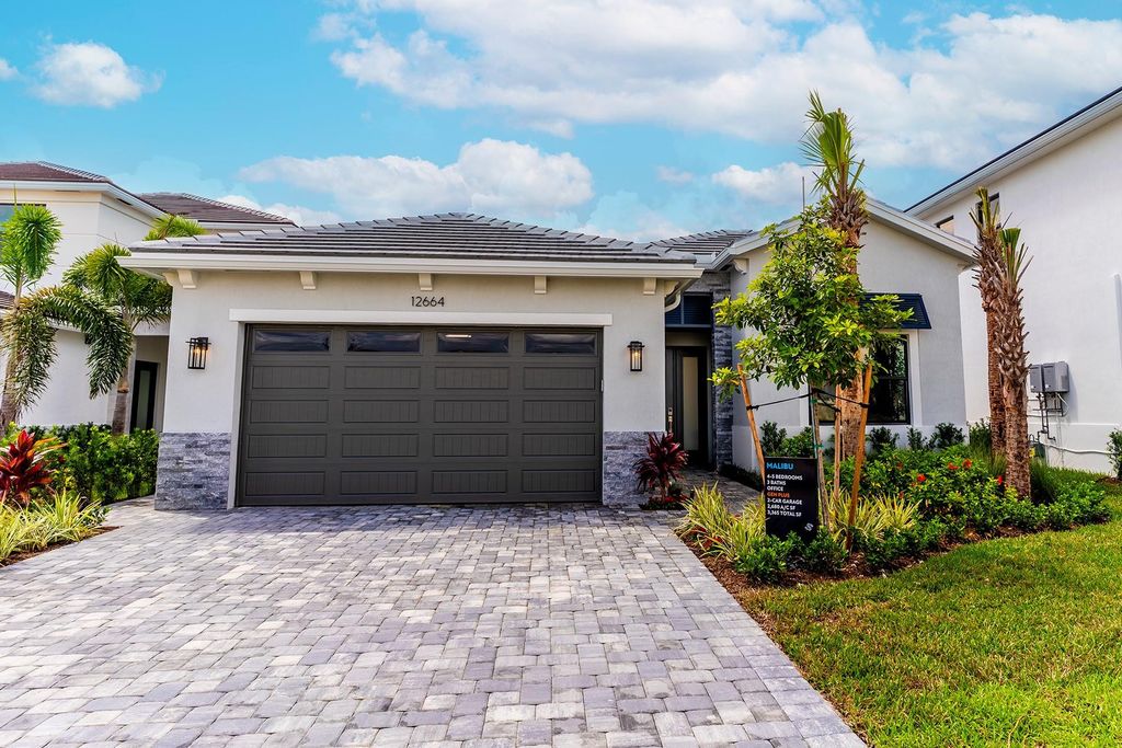 Photo of 12664 Solana Bay Circle, Palm Beach Gardens, FL 33412 (MLS # F10540397)