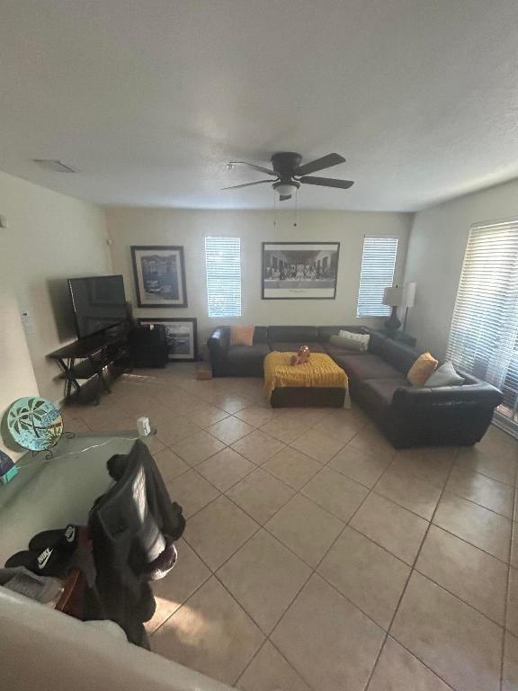 OCEAN CAY - Residential