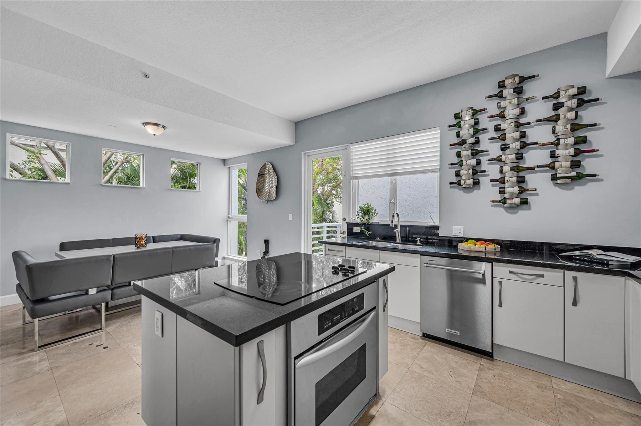 CASA VICTORIA - Residential