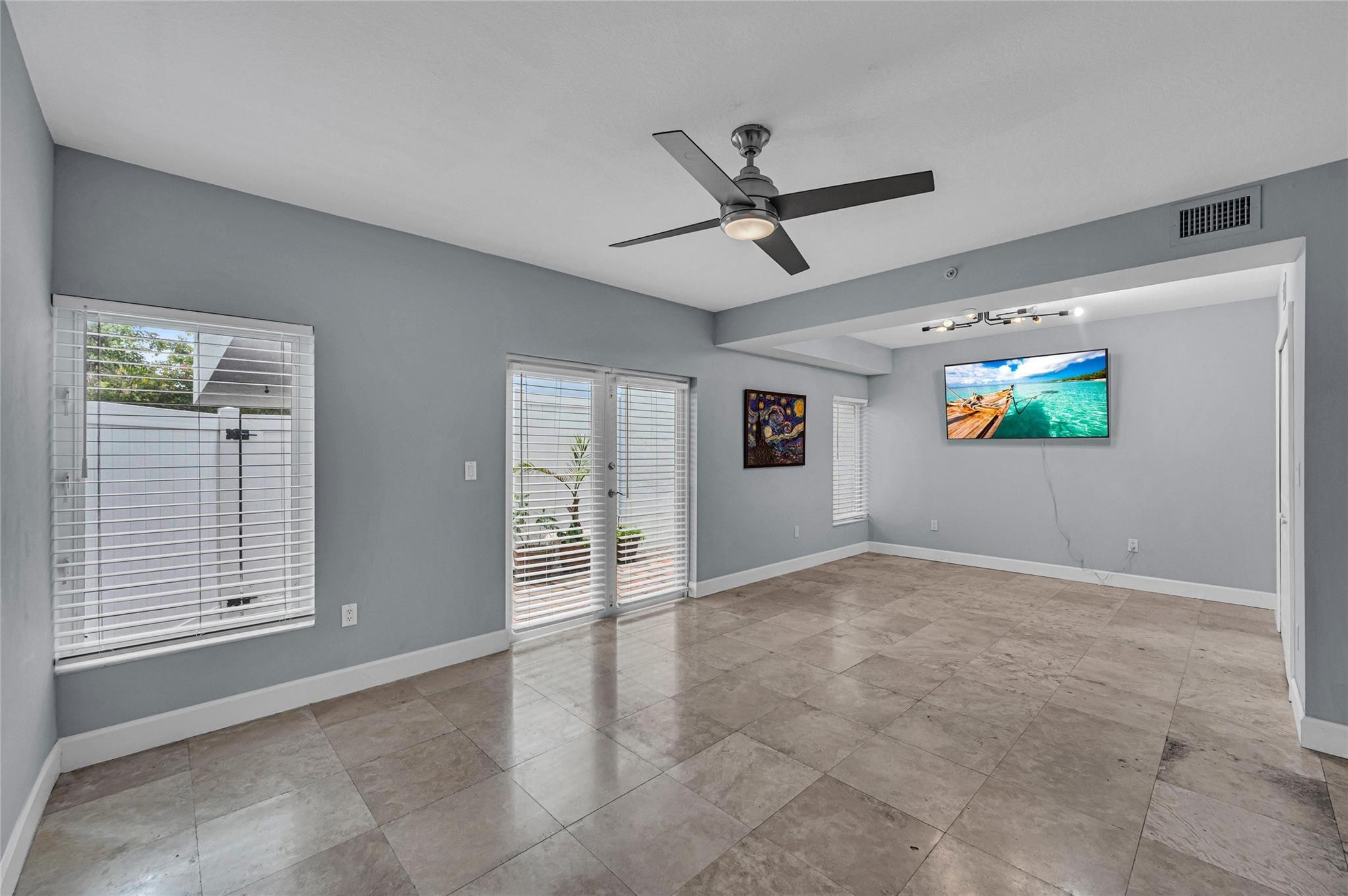 CASA VICTORIA - Residential