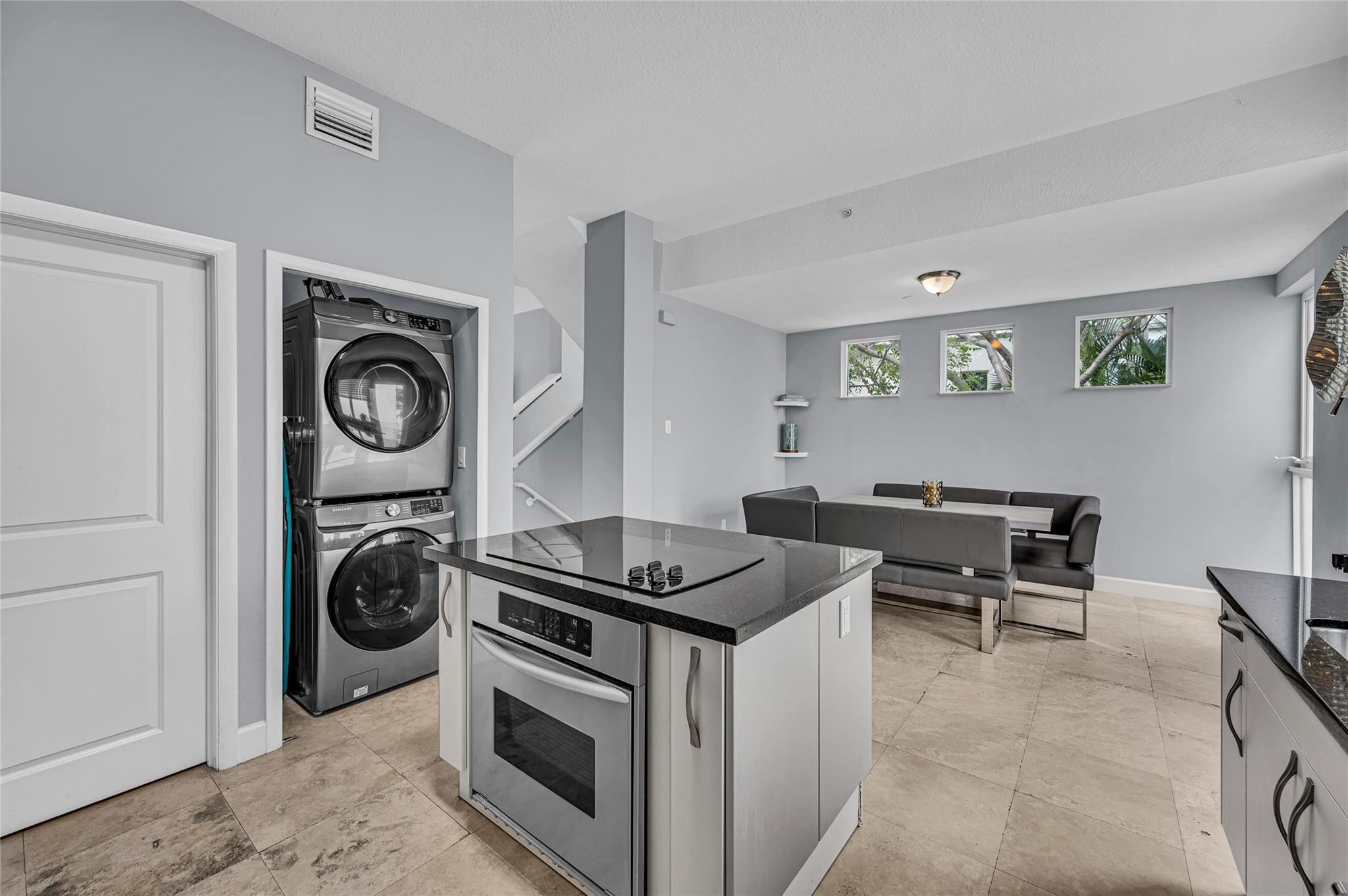 CASA VICTORIA - Residential