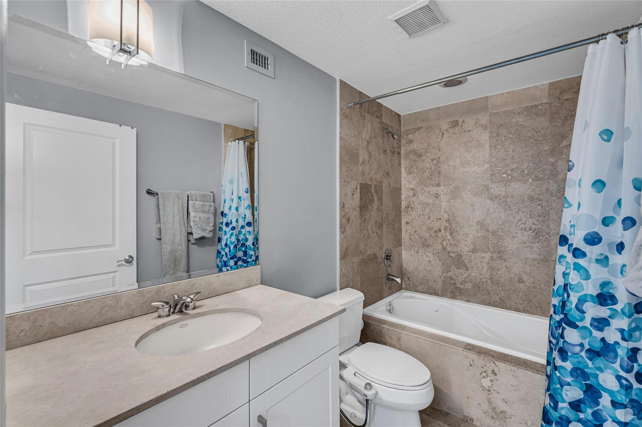 CASA VICTORIA - Residential