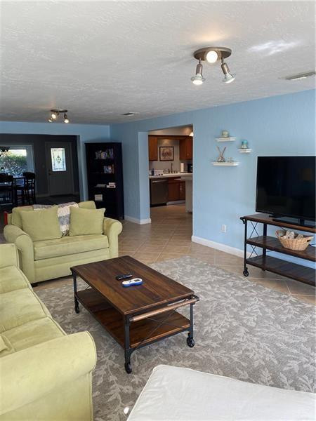 Garden Isles Sec 3 49-30 - Residential Lease