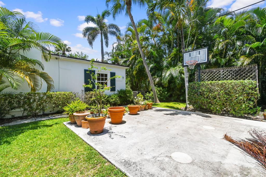 REVERIE - Residential