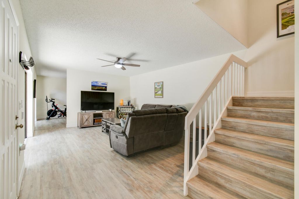 Photo of 630 6th Terrace, Palm Beach Gardens, FL 33418 (MLS # R11110865)