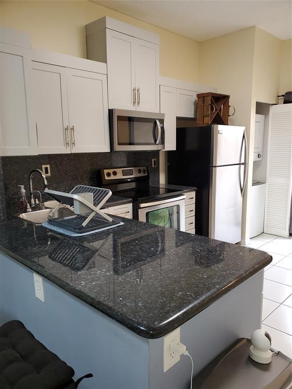 2429 NE 14th Street Cswy