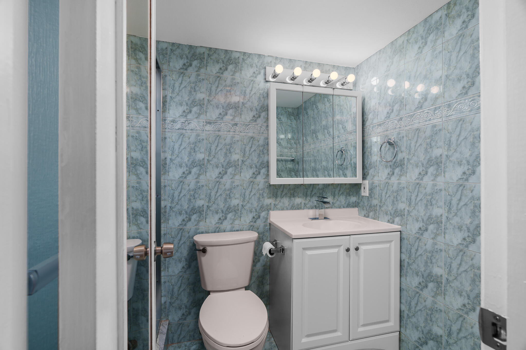 WINDSOR CONDOS - Residential