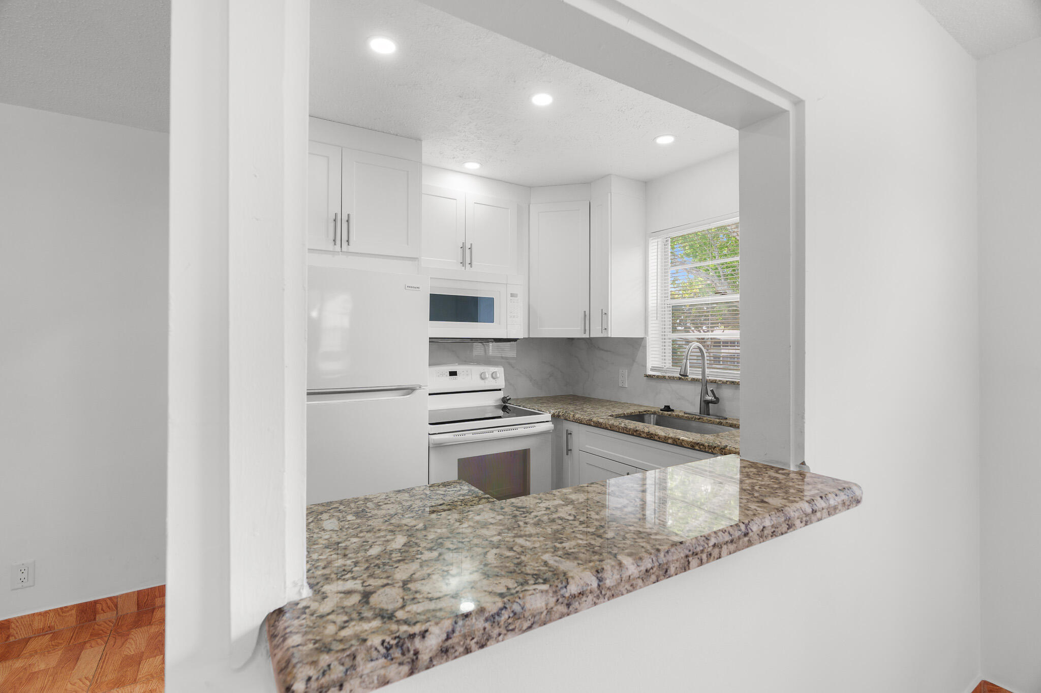 WINDSOR CONDOS - Residential