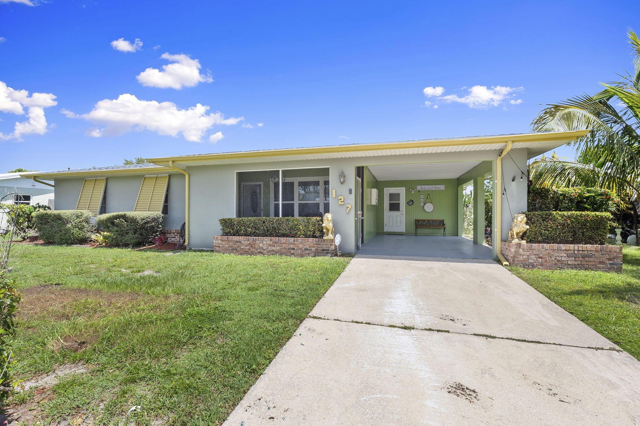 127 NE Penlynn Avenue, Port St Lucie, FL, 34983/$375,000 1 127 NE Penlynn Avenue