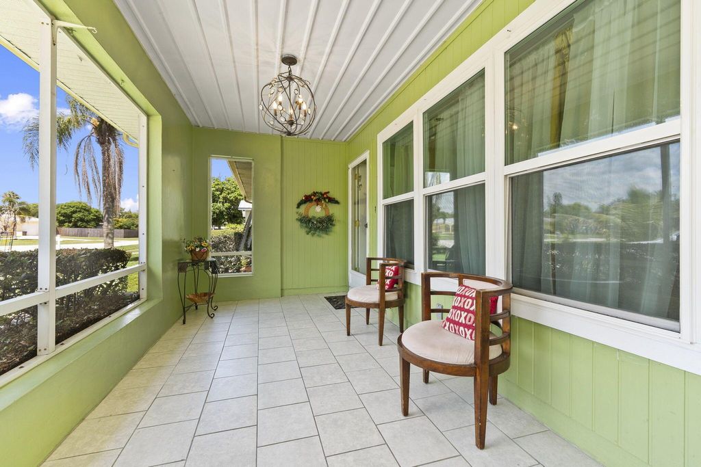 Photo of 127 NE Penlynn Avenue, Port Saint Lucie, FL 34983 (MLS # R11110938)