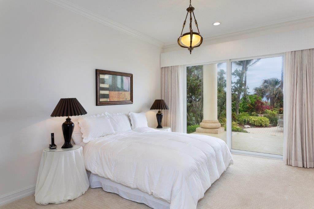 TROPICAL SHORES - Residential