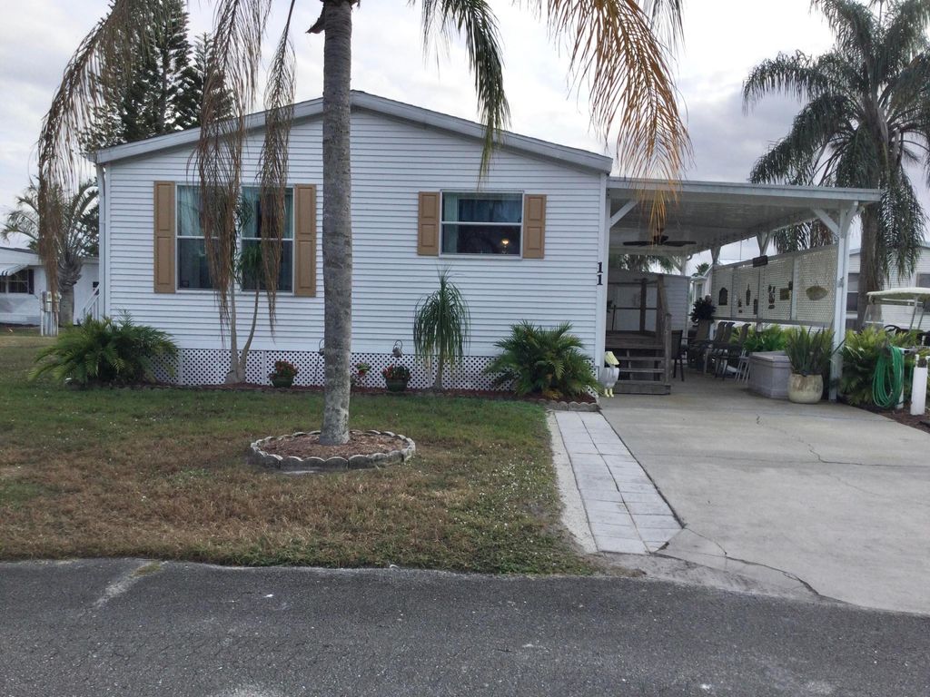 Photo of 11 SE Hidalgo Lane, Port Saint Lucie, FL 34952 (MLS # R11154113)