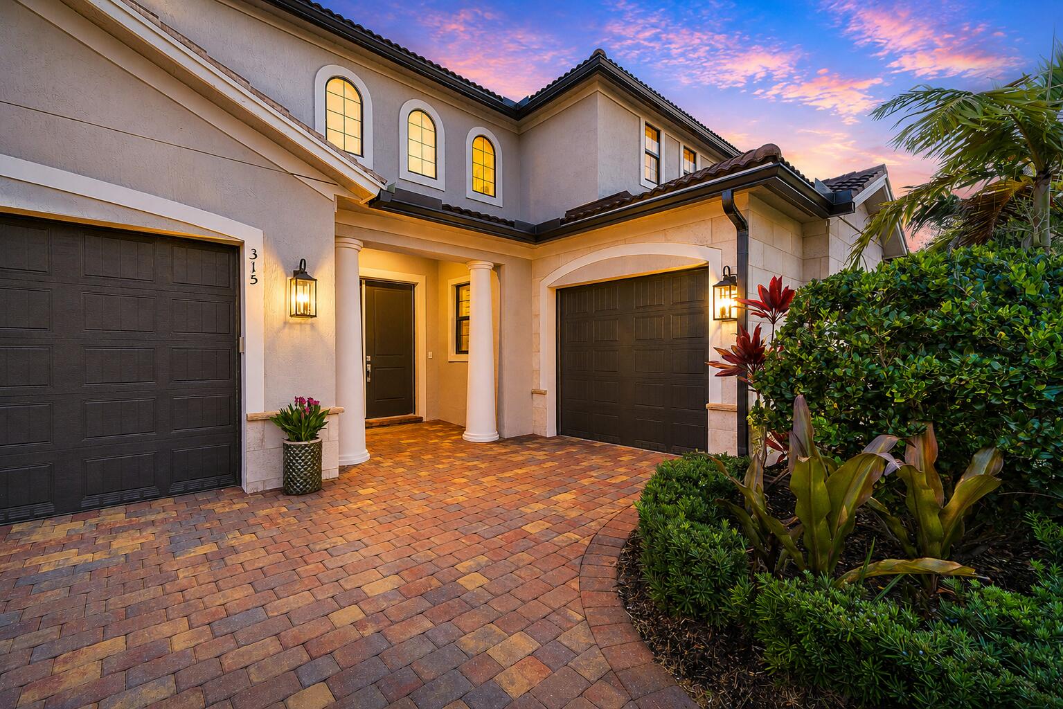 315 Sonoma Isles Circle