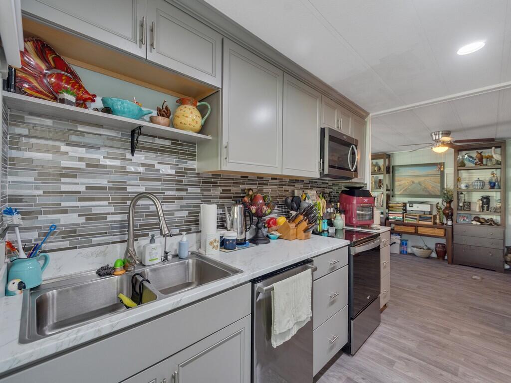 Spanish Lakes Riverfront - Residential