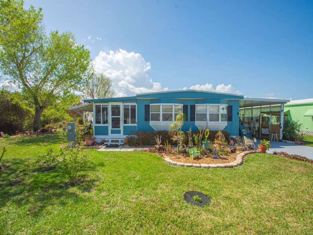 Spanish Lakes Riverfront - Residential