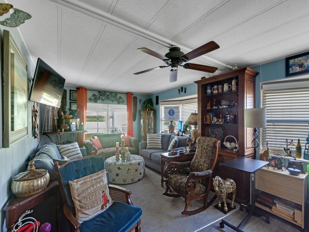 Spanish Lakes Riverfront - Residential