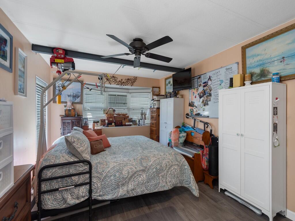 Spanish Lakes Riverfront - Residential