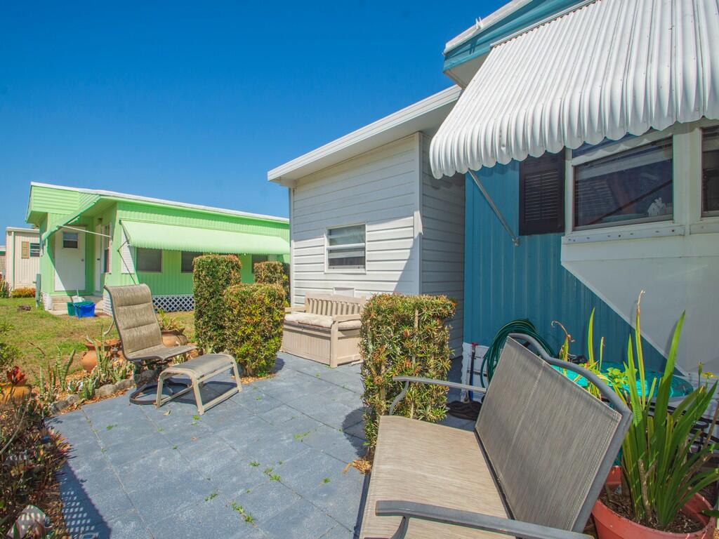 Spanish Lakes Riverfront - Residential