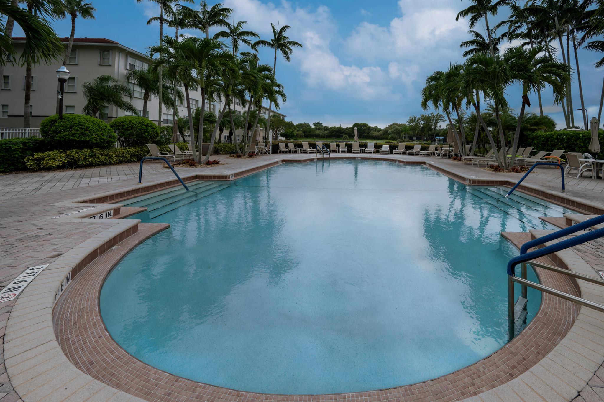 CORAL COVE CONDO - Residential Lease