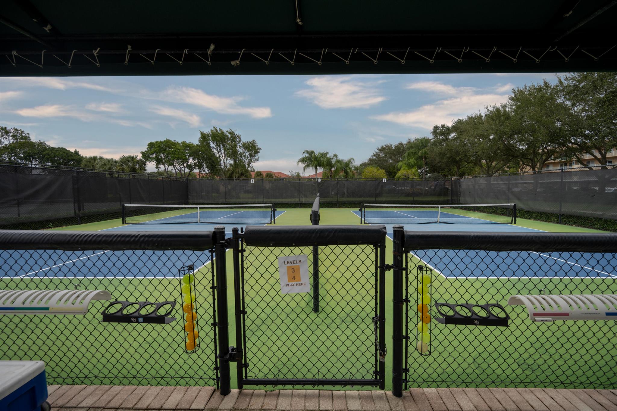 CORAL COVE CONDO - Residential Lease