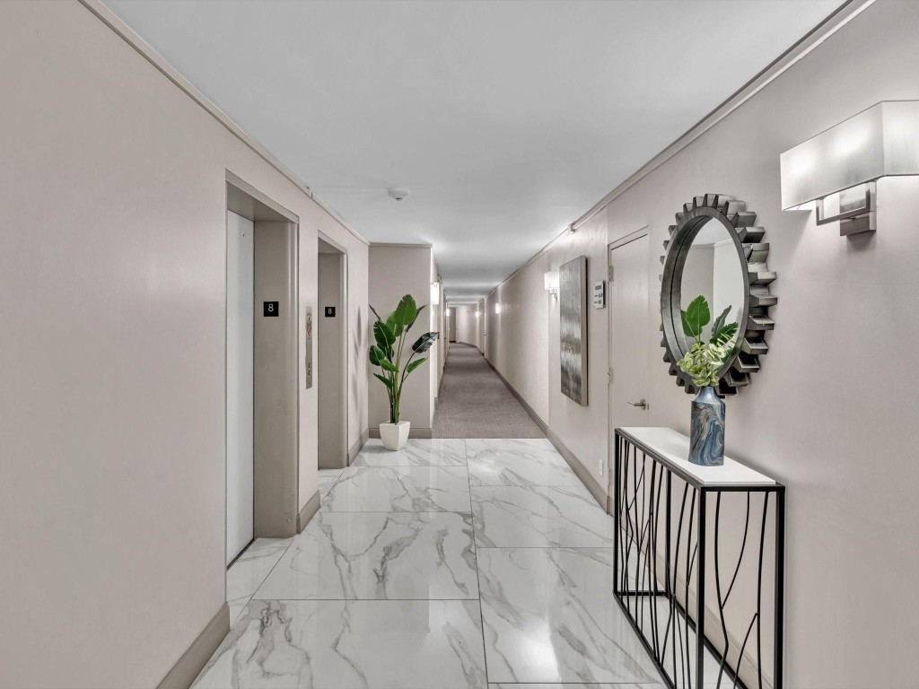 WARWICK CONDO - Residential Lease