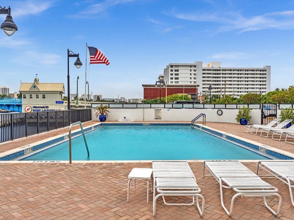 WARWICK CONDO - Residential Lease