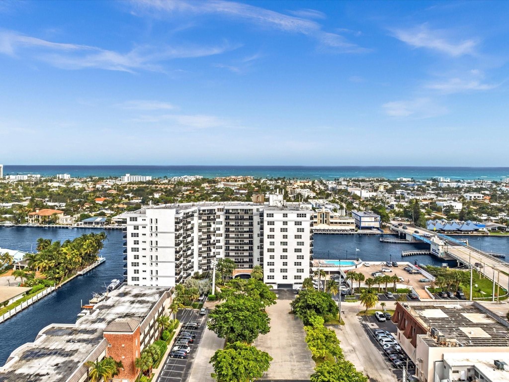 WARWICK CONDO - Residential Lease