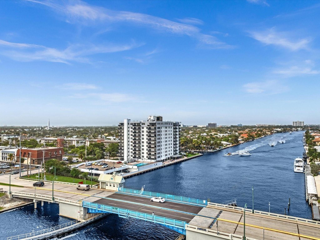 WARWICK CONDO - Residential Lease