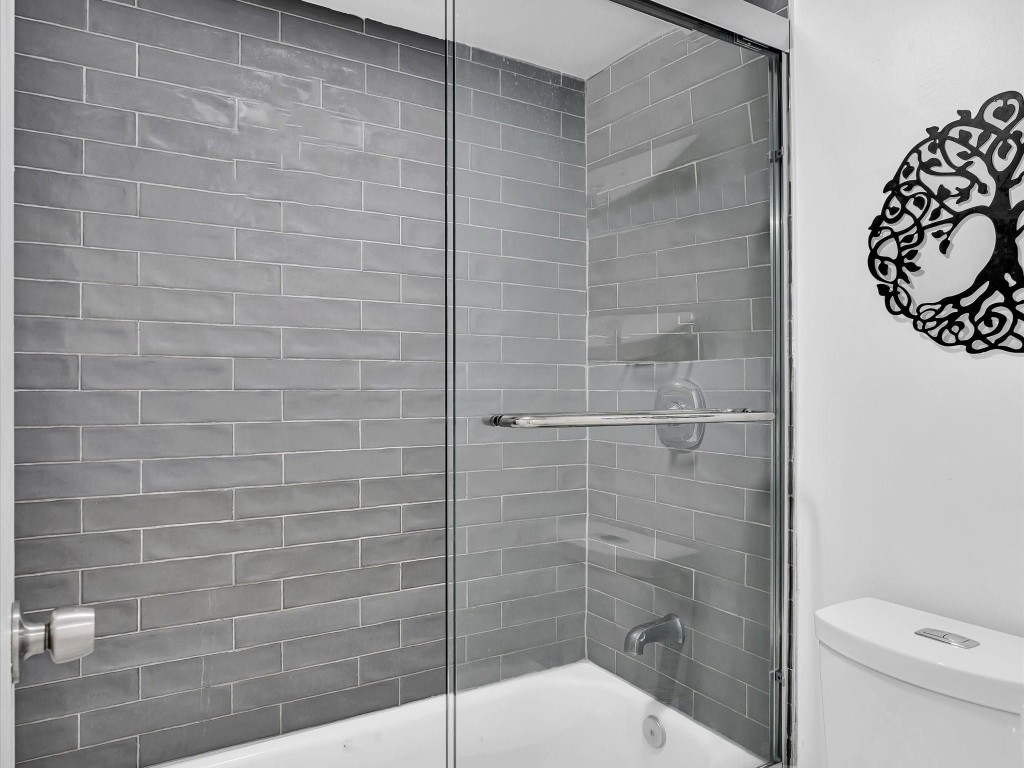 WARWICK CONDO - Residential Lease