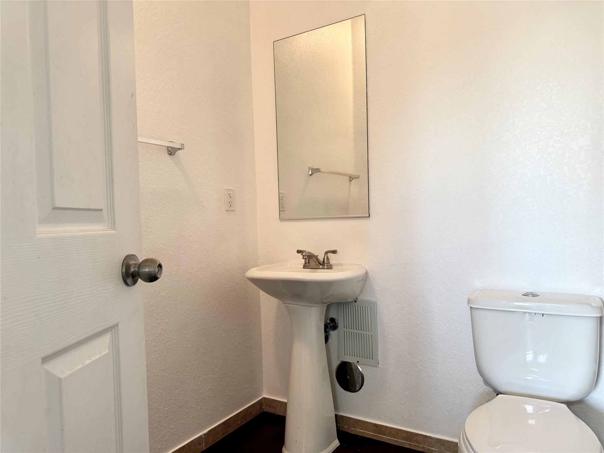 CORONADO AT DORAL III CON - Residential Lease