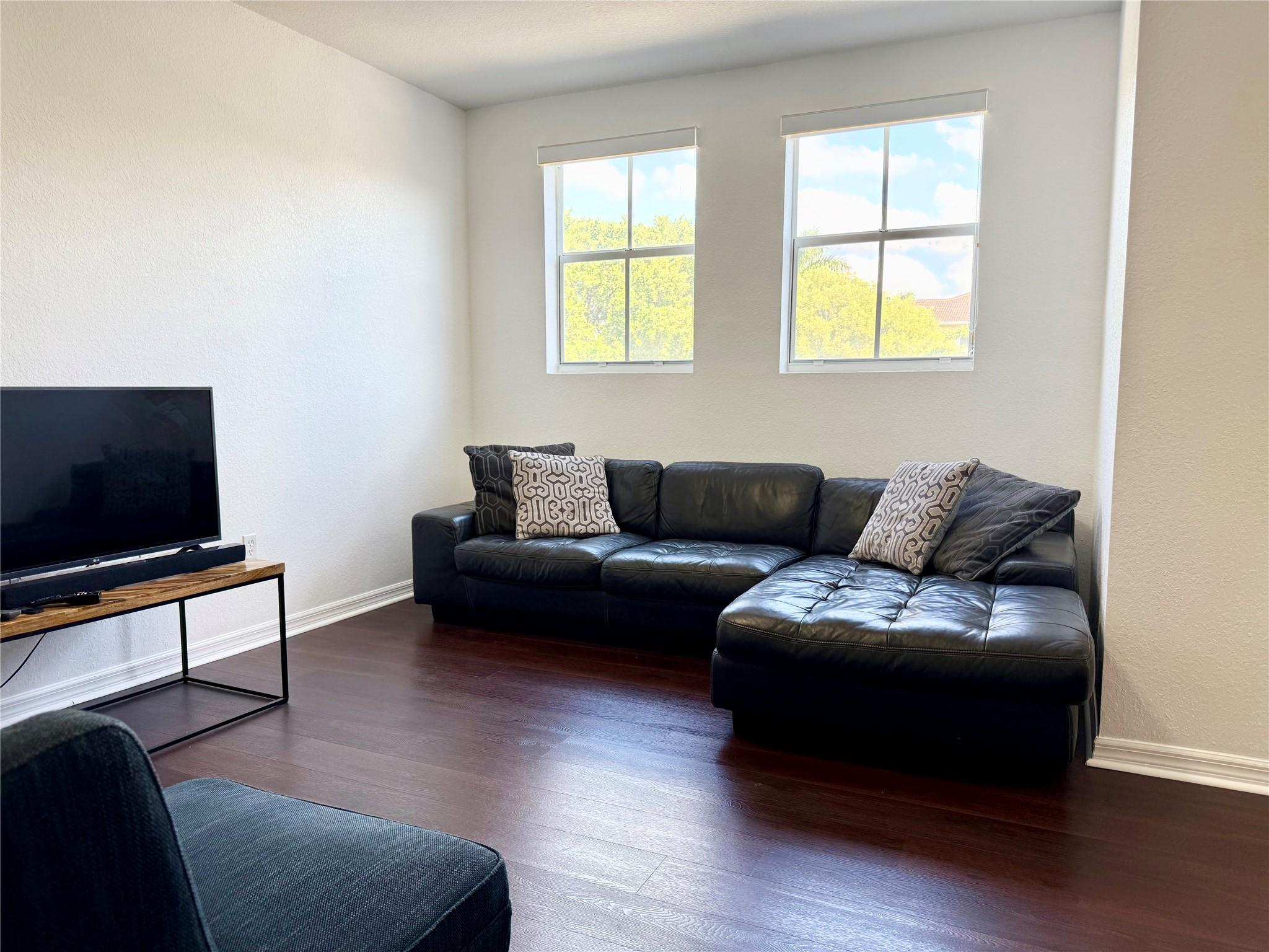 CORONADO AT DORAL III CON - Residential Lease