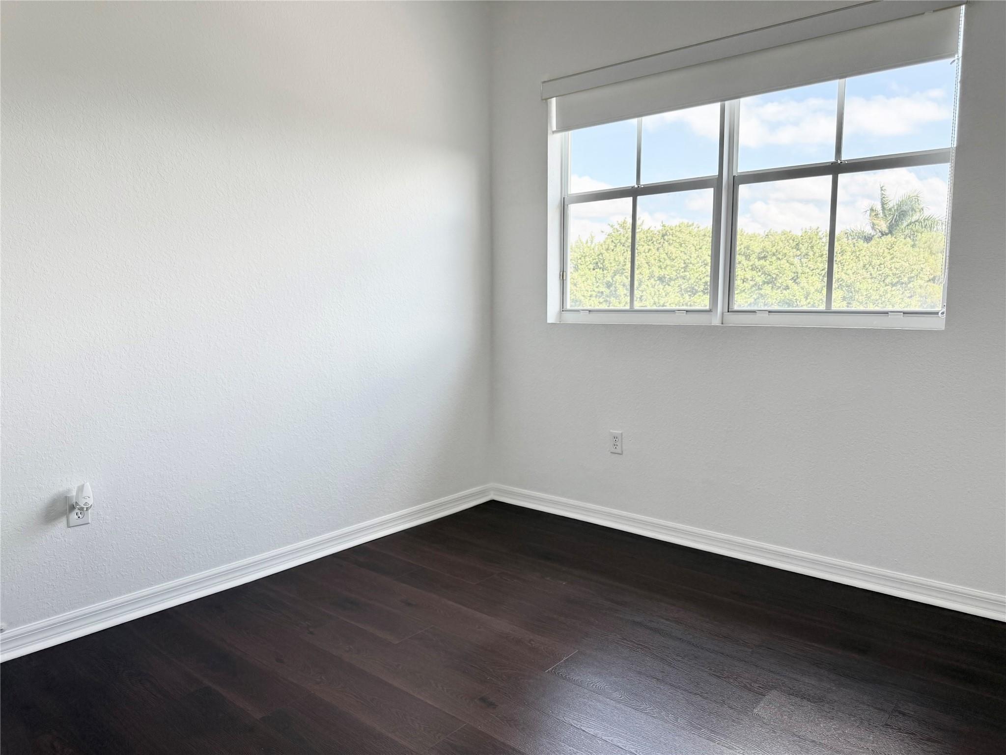 CORONADO AT DORAL III CON - Residential Lease