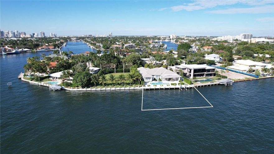 Direct Intracoastal waterfront located in exclusive gated Sunrise Intracoastal neighborhood. 4 bedrooms, 5.2 bathrooms & 2 spacious air conditioned garages to accommodate 4 vehicles + huge driveway.