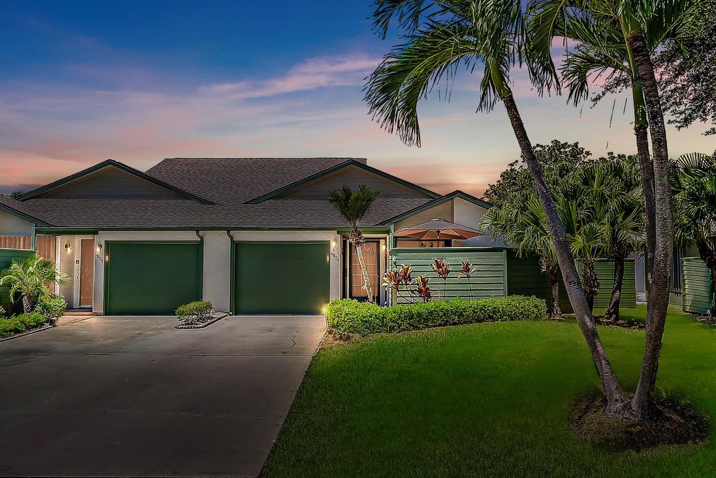 Photo of 6825 SE Bunker Hill Drive, Hobe Sound, FL 33455 (MLS # R10907693)