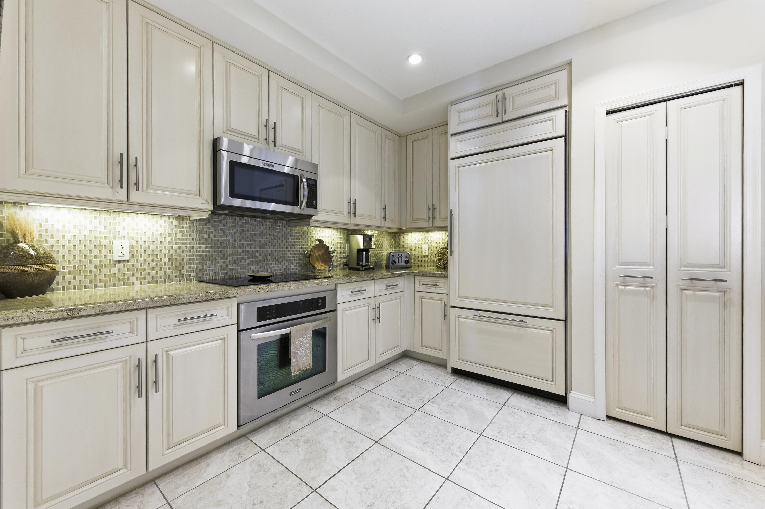 JUPITER OCEAN GRANDE 3 CONDO - Residential