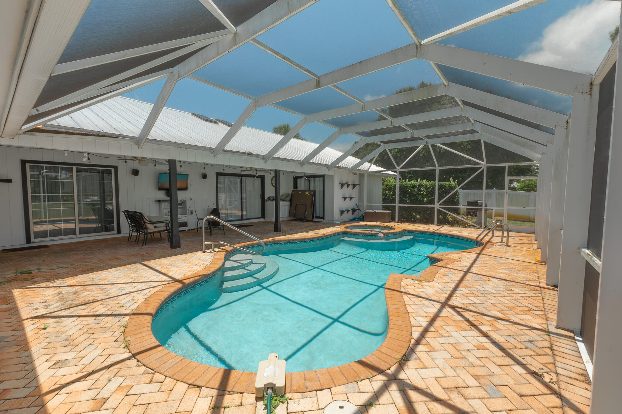 VERO BEACH HIGHLANDS UNIT 4 - Residential