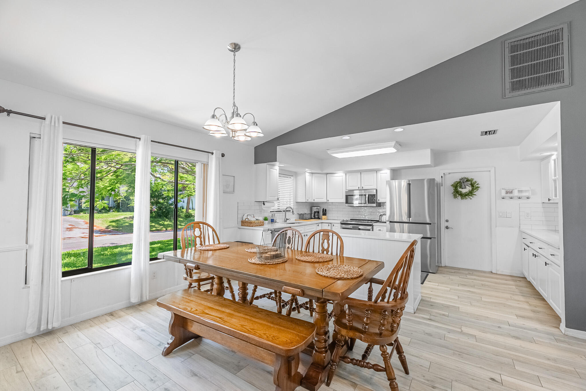 VERO BEACH HIGHLANDS UNIT 4 - Residential