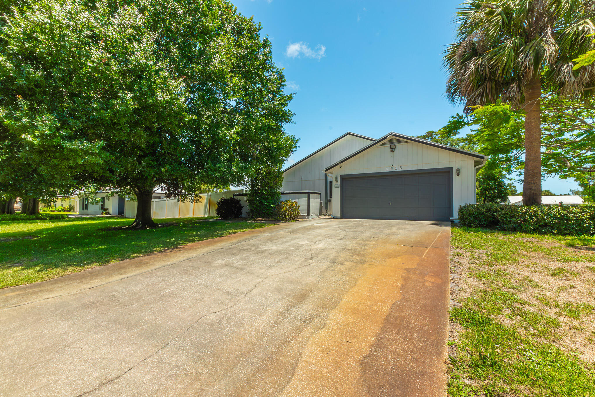 VERO BEACH HIGHLANDS UNIT 4 - Residential