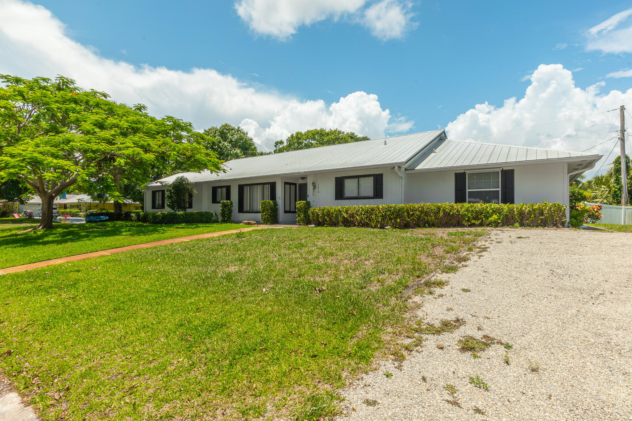 VERO BEACH HIGHLANDS UNIT 4 - Residential