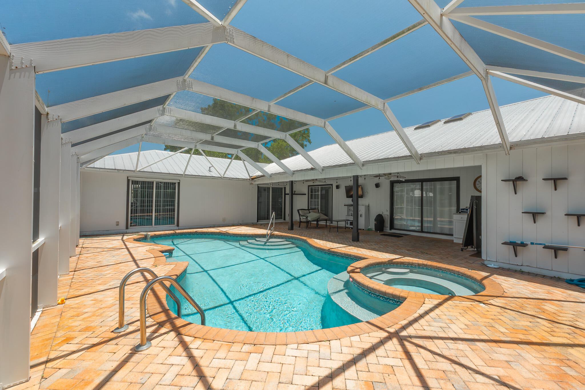 VERO BEACH HIGHLANDS UNIT 4 - Residential