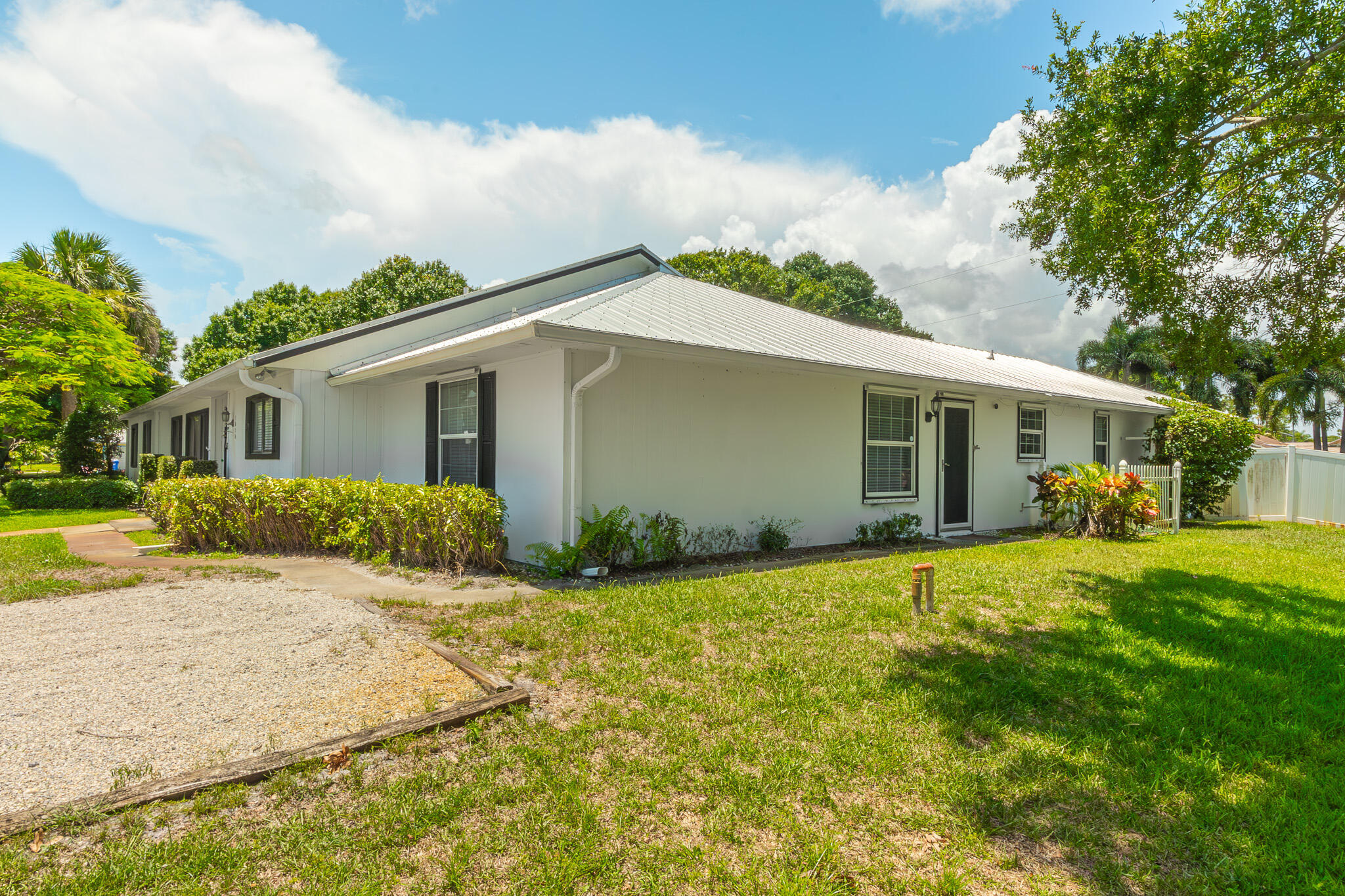 VERO BEACH HIGHLANDS UNIT 4 - Residential