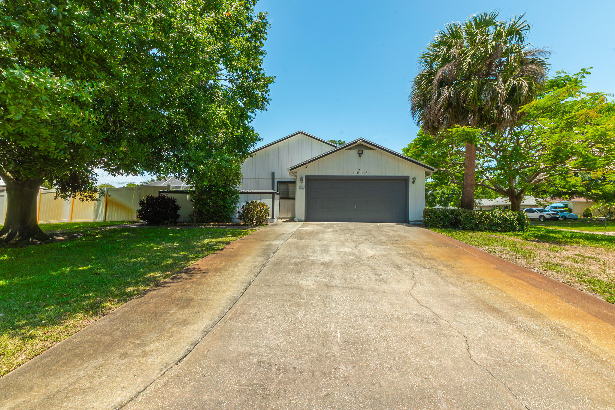 VERO BEACH HIGHLANDS UNIT 4 - Residential