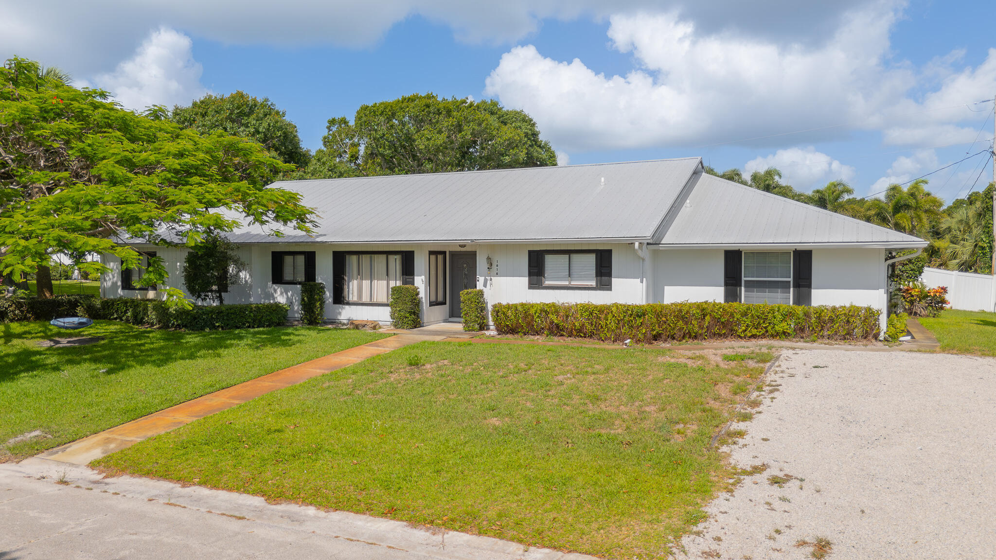VERO BEACH HIGHLANDS UNIT 4 - Residential
