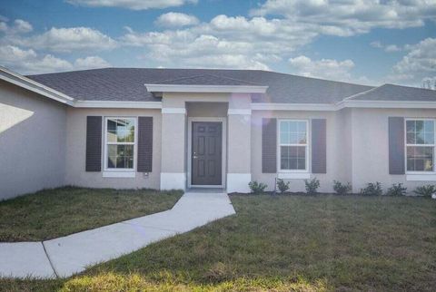 A home in Port St Lucie